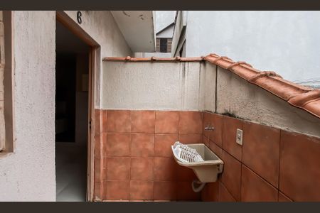 Casa para alugar com 25m², 1 quarto e sem vagaÁrea de Serviço