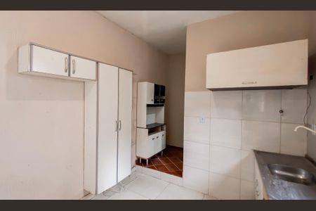Cozinha  de casa para alugar com 1 quarto, 25m² em Vila Buenos Aires, São Paulo