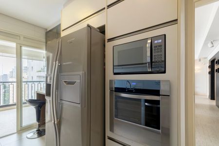 Apartamento à venda com 154m², 3 quartos e 3 vagas Apartamento à venda com 154m², 3 quartos e 3 vagasCozinha