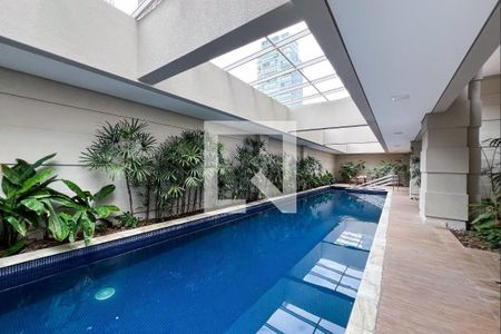 Apartamento à venda com 154m², 3 quartos e 3 vagas Apartamento à venda com 154m², 3 quartos e 3 vagasÁrea comum - Piscina Coberta