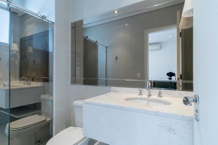 Apartamento à venda com 154m², 3 quartos e 3 vagas Apartamento à venda com 154m², 3 quartos e 3 vagasBanheiro da Suíte 3