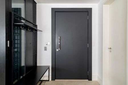 Apartamento à venda com 154m², 3 quartos e 3 vagas Apartamento à venda com 154m², 3 quartos e 3 vagasEntrada