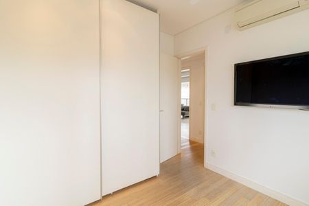 Apartamento à venda com 154m², 3 quartos e 3 vagas Apartamento à venda com 154m², 3 quartos e 3 vagasQuarto Suíte 2