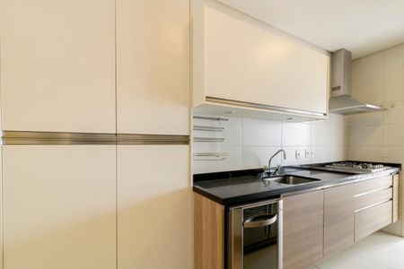 Apartamento à venda com 154m², 3 quartos e 3 vagas Apartamento à venda com 154m², 3 quartos e 3 vagasCozinha
