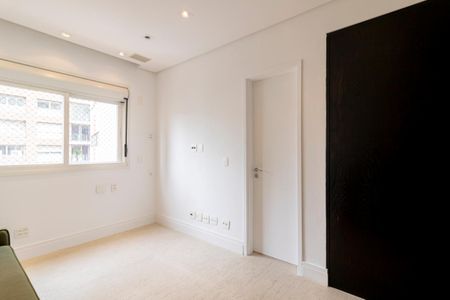 Apartamento à venda com 154m², 3 quartos e 3 vagas Apartamento à venda com 154m², 3 quartos e 3 vagasQuarto Suíte 3