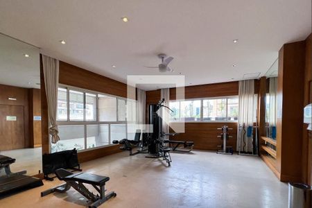 Apartamento à venda com 154m², 3 quartos e 3 vagas Apartamento à venda com 154m², 3 quartos e 3 vagasÁrea comum - Academia