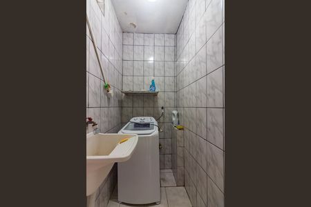 Casa à venda com 220m², 2 quartos e 3 vagas Casa à venda com 220m², 2 quartos e 3 vagasÁrea de Serviço