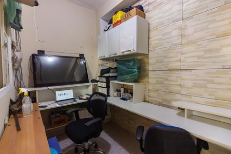 Casa à venda com 220m², 2 quartos e 3 vagas Casa à venda com 220m², 2 quartos e 3 vagasComodo