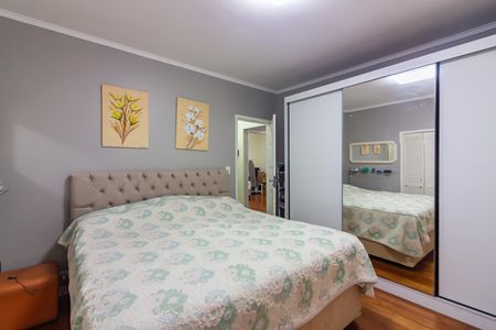 Casa à venda com 220m², 2 quartos e 3 vagas Casa à venda com 220m², 2 quartos e 3 vagasSuíte