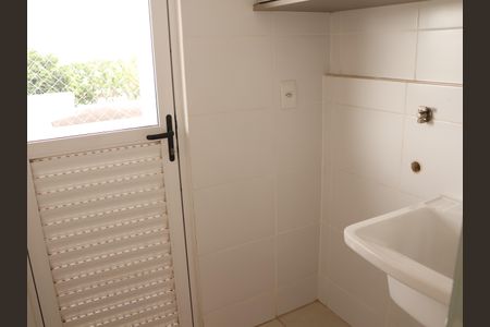 Apartamento para alugar com 80m², 3 quartos e 1 vagaÁrea de Serviço