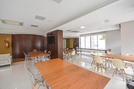 Apartamento à venda com 255m², 4 quartos e 4 vagasÁrea comum - Salão de festas