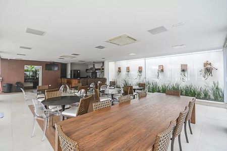 Apartamento à venda com 255m², 4 quartos e 4 vagasÁrea comum - Churrasqueira