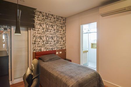 Apartamento à venda com 255m², 4 quartos e 4 vagasQuarto 2 - Suíte