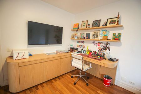 Apartamento à venda com 210m², 3 quartos e 4 vagasSuíte 1