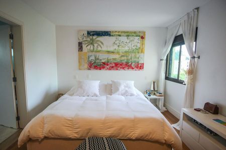 Apartamento à venda com 210m², 3 quartos e 4 vagasSuíte 1