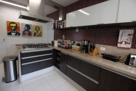 Apartamento à venda com 210m², 3 quartos e 4 vagasCozinha