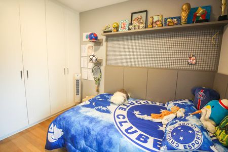 Apartamento à venda com 210m², 3 quartos e 4 vagasSuíte 2