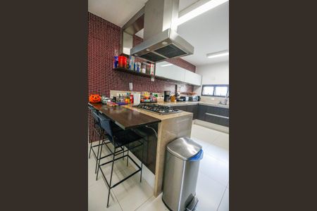 Apartamento à venda com 210m², 3 quartos e 4 vagasCozinha