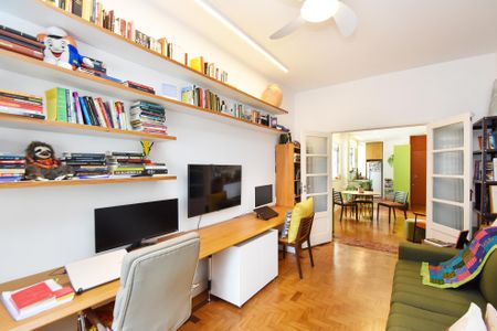 Apartamento à venda com 82m², 2 quartos e sem vaga Apartamento à venda com 82m², 2 quartos e sem vagaSala de estar