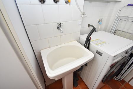 Apartamento à venda com 82m², 2 quartos e sem vaga Apartamento à venda com 82m², 2 quartos e sem vagalavanderia