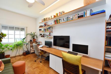 Apartamento à venda com 82m², 2 quartos e sem vaga Apartamento à venda com 82m², 2 quartos e sem vagaSala de estar