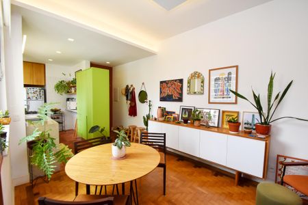 Apartamento à venda com 82m², 2 quartos e sem vaga Apartamento à venda com 82m², 2 quartos e sem vagaSala de jantar