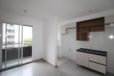 Apartamento para alugar com 40m², 2 quartos e sem vagaSala / Cozinha / Área de Serviço 