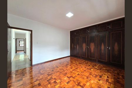 Casa de condomínio à venda com 260m², 4 quartos e 2 vagasQuarto 4