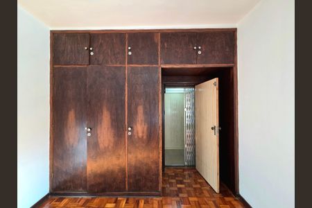 Casa de condomínio à venda com 260m², 4 quartos e 2 vagasQuarto 1