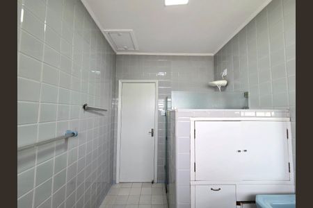 Casa de condomínio à venda com 260m², 4 quartos e 2 vagasBanheiro 2