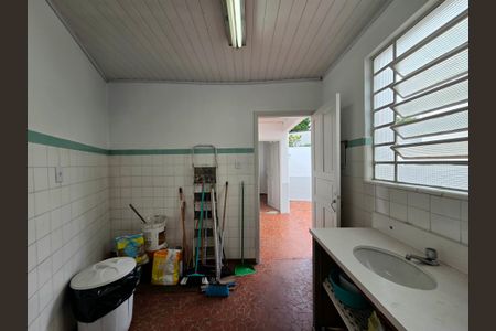 Casa de condomínio à venda com 260m², 4 quartos e 2 vagasÁrea de Serviço