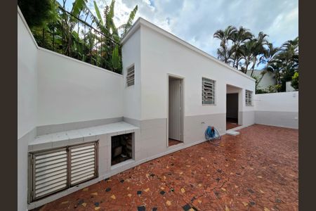 Casa de condomínio à venda com 260m², 4 quartos e 2 vagasQuintal