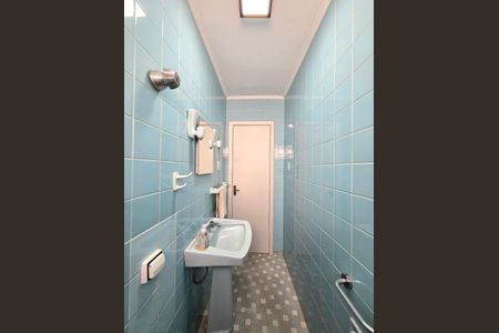 Casa de condomínio à venda com 260m², 4 quartos e 2 vagasLavabo