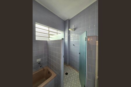 Casa de condomínio à venda com 260m², 4 quartos e 2 vagasBanheiro 1