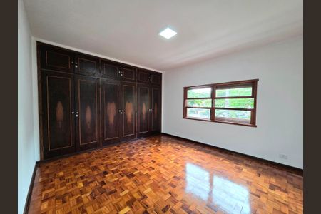 Casa de condomínio à venda com 260m², 4 quartos e 2 vagasQuarto 4