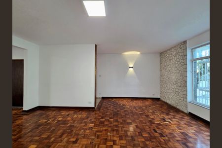 Casa de condomínio à venda com 260m², 4 quartos e 2 vagasSala