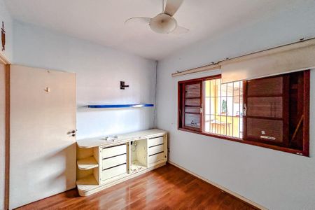 Casa à venda com 300m², 4 quartos e 3 vagasQuarto 3