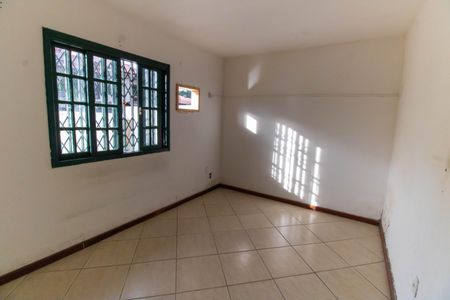 Quarto 1 de casa para alugar com 2 quartos, 240m² em Piratininga, Niterói