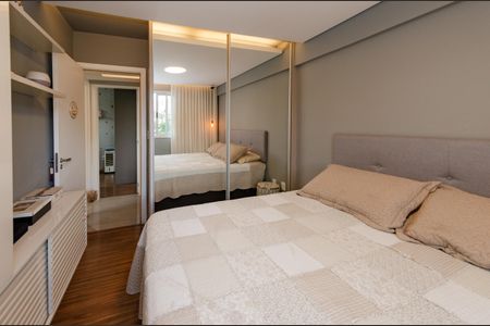 Apartamento para alugar com 77m², 3 quartos e 2 vagasSuíte