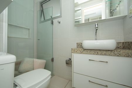 Apartamento para alugar com 77m², 3 quartos e 2 vagas Apartamento para alugar com 77m², 3 quartos e 2 vagasBANHEIRO1