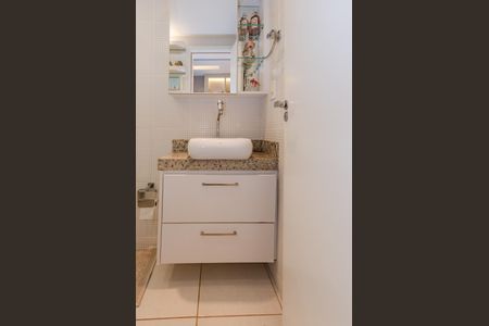 Apartamento para alugar com 77m², 3 quartos e 2 vagasBanheiro social