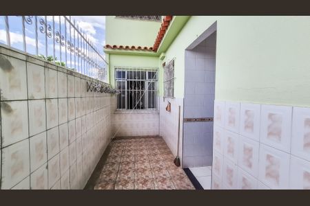 Casa à venda com 135m², 3 quartos e 1 vagaÁrea de acesso ao terraço e a área de serviço 