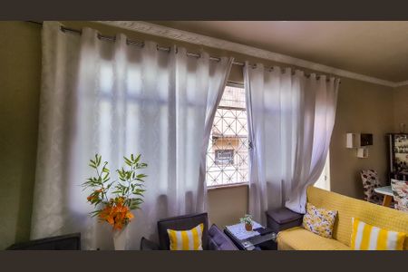 Sala de casa à venda com 3 quartos, 135m² em Vista Alegre, Rio de Janeiro