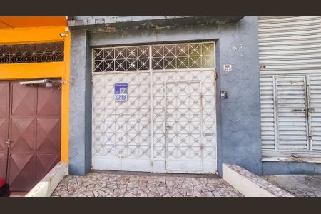 Casa à venda com 135m², 3 quartos e 1 vagaPortão de acesso ao Imóvel e plaquinha  