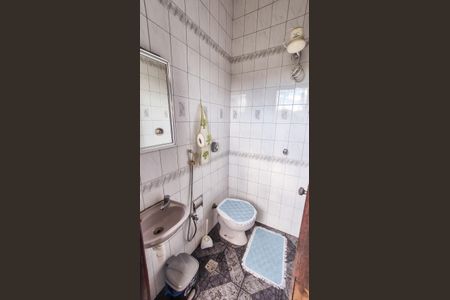 Casa à venda com 135m², 3 quartos e 1 vagaBanheiro 2