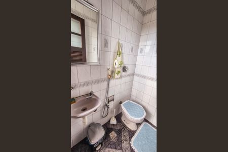 Casa à venda com 135m², 3 quartos e 1 vagaBanheiro 2