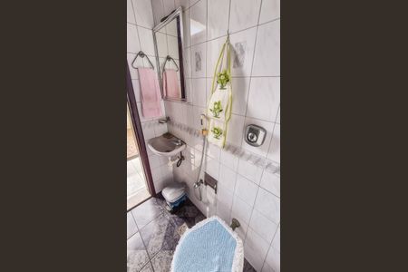 Casa à venda com 135m², 3 quartos e 1 vagaBanheiro 2