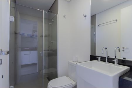 Banheiro de kitnet/studio para alugar com 1 quarto, 22m² em Vila Mariana, São Paulo