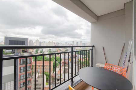 Studio para alugar com 22m², 1 quarto e sem vaga Studio para alugar com 22m², 1 quarto e sem vagaVaranda