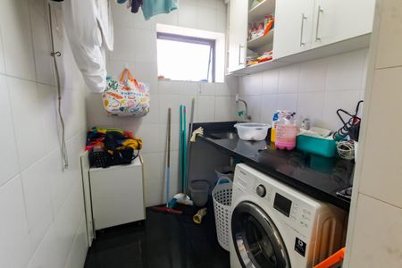 Apartamento à venda com 285m², 3 quartos e 5 vagas Apartamento à venda com 285m², 3 quartos e 5 vagasÁrea de Serviço